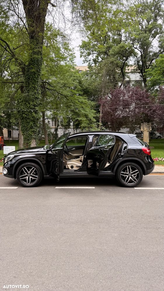 Mercedes-Benz GLA 220 4MATIC - 13