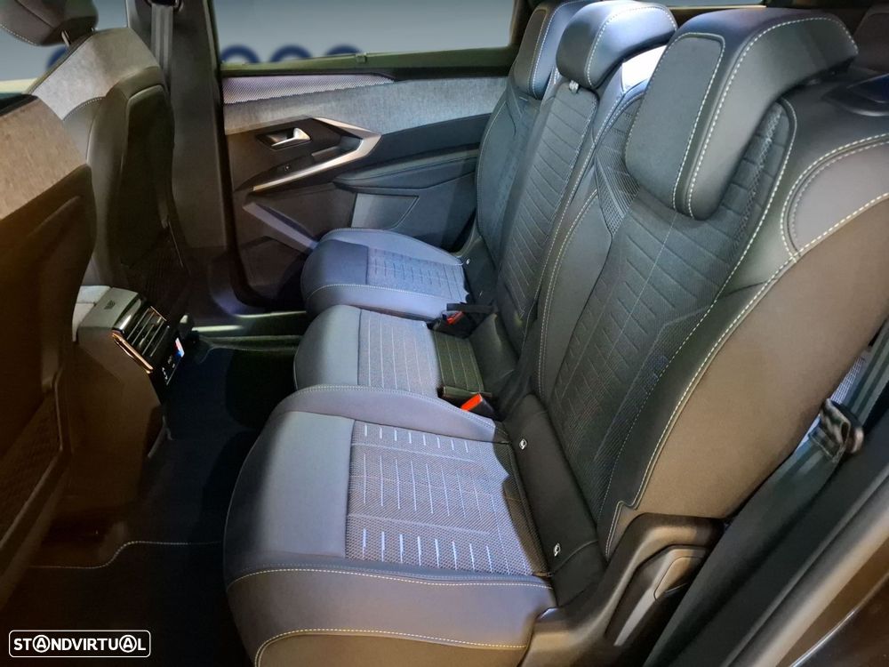 Peugeot 5008 1.6 Plug-in Hybrid Allure e-DCS7 - 14