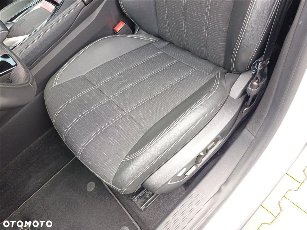Renault Austral 1.3 TCe mHEV Techno - 12