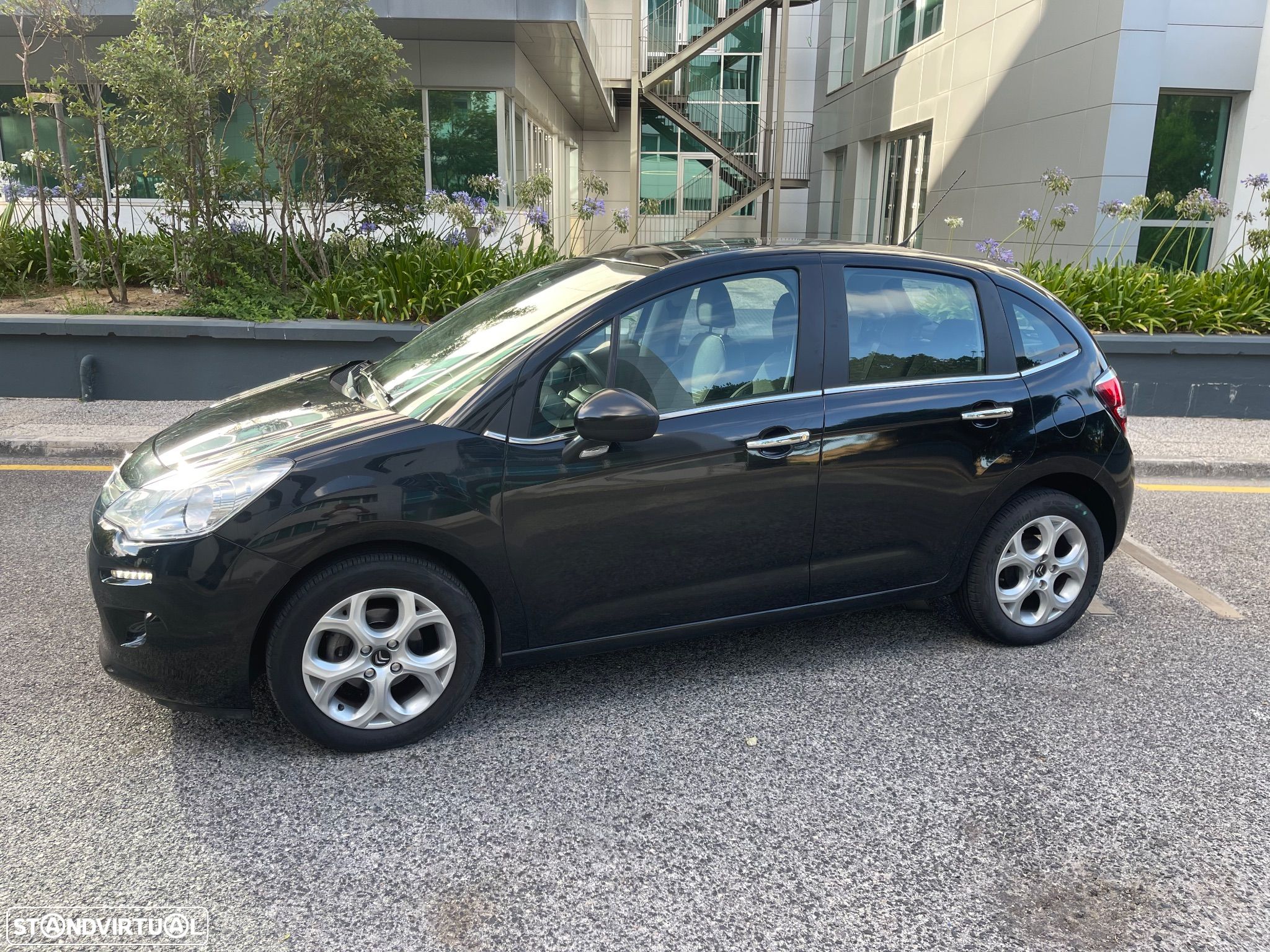 Citroën C3 1.2 PureTech Collection - 1