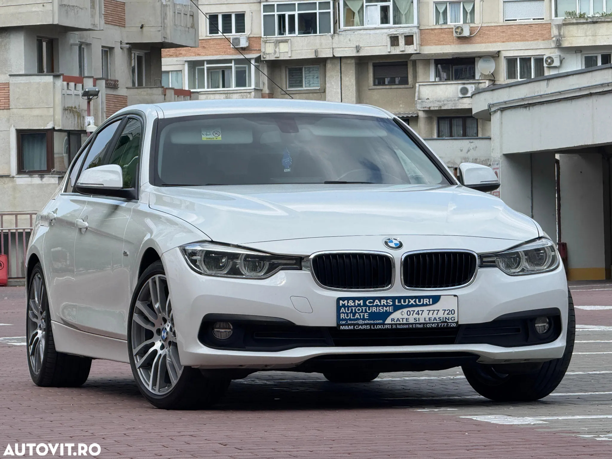BMW Seria 3 320d Aut. Sport Line - 12