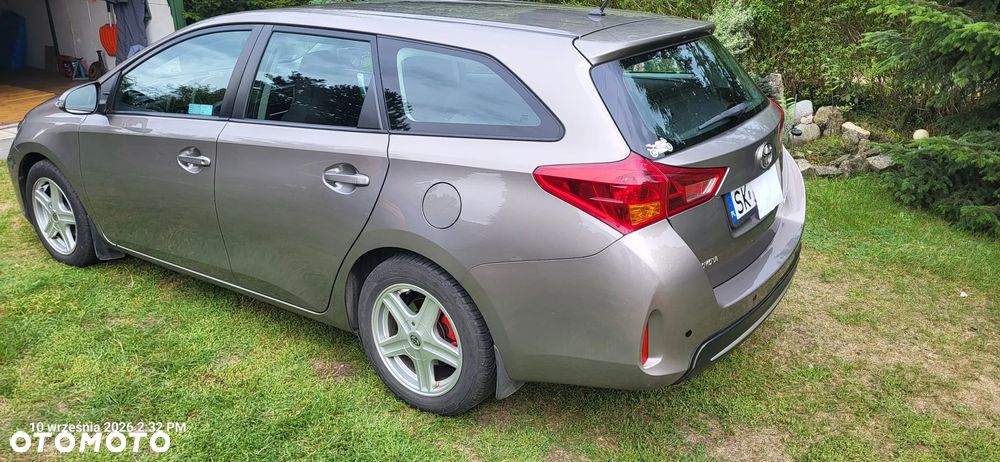 Toyota Auris - 5