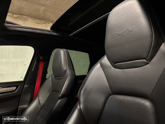Porsche Cayenne Turbo Tiptronic S - 12