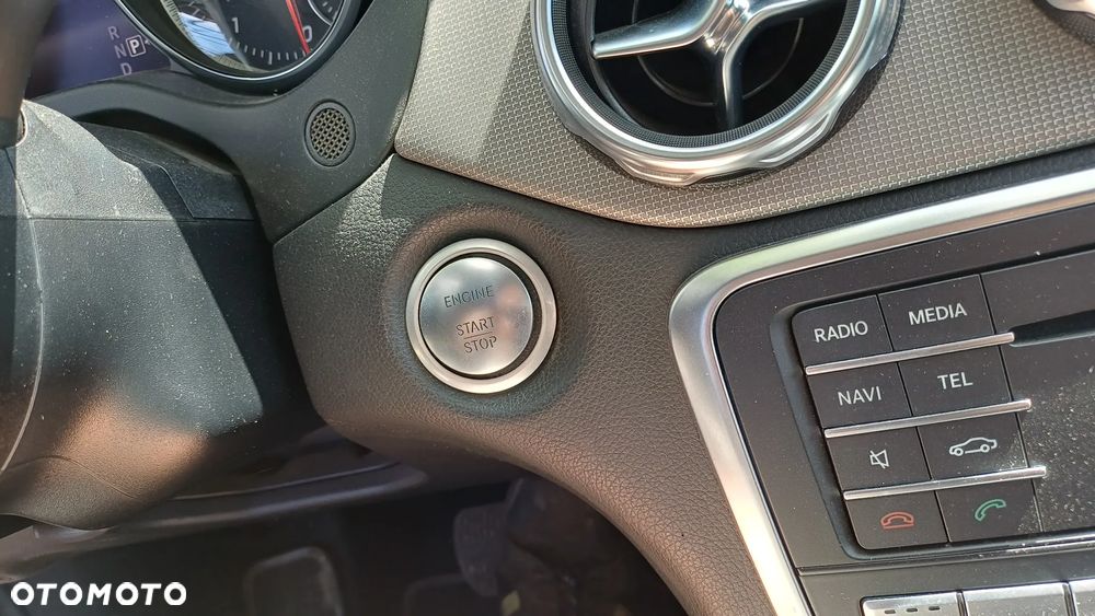 Mercedes-Benz GLA 220 d 4Matic 7G-DCT StreetStyle - 31