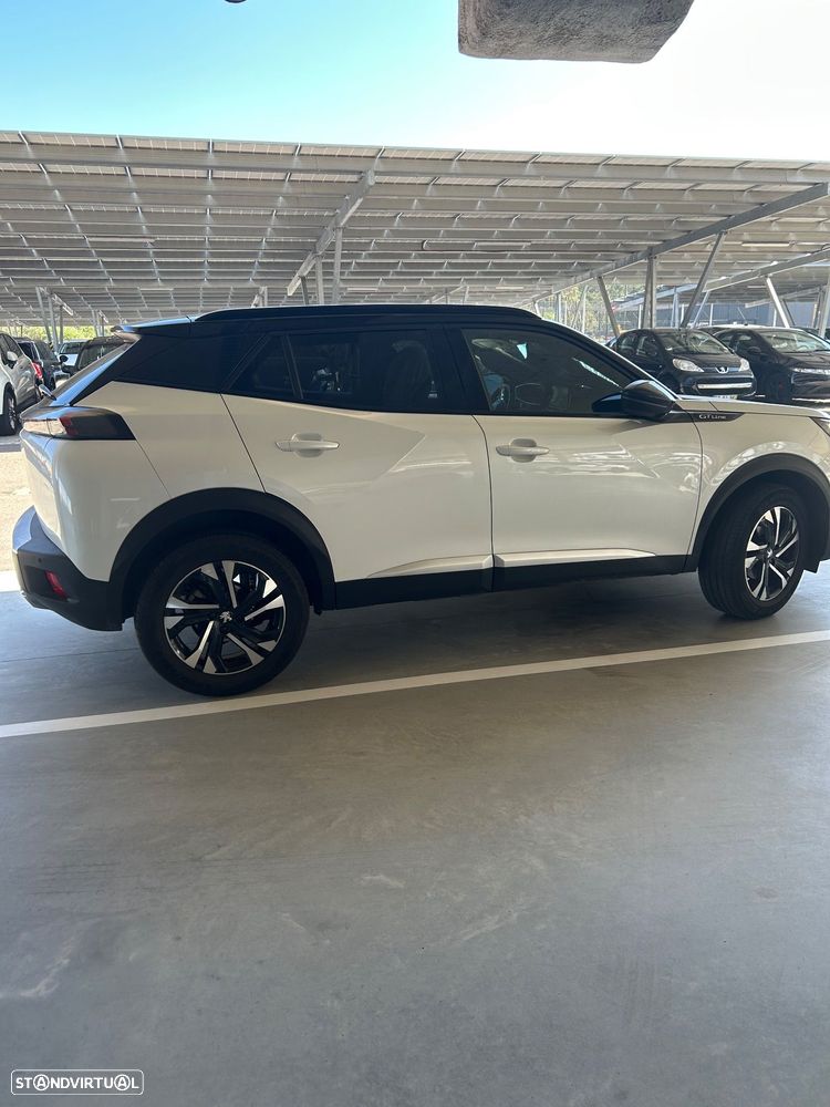 Peugeot 2008 1.2 PureTech GT Line - 4