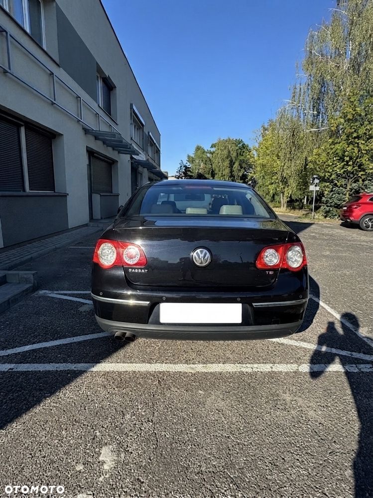 Volkswagen Passat 1.8 TSI Highline - 4