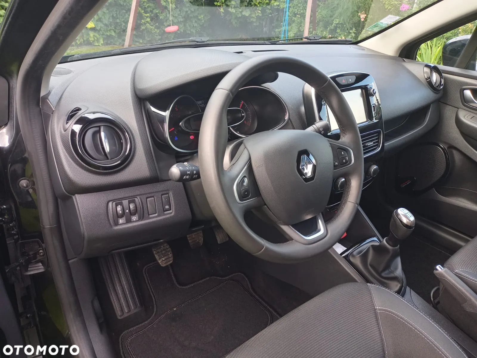 Renault Clio - 8