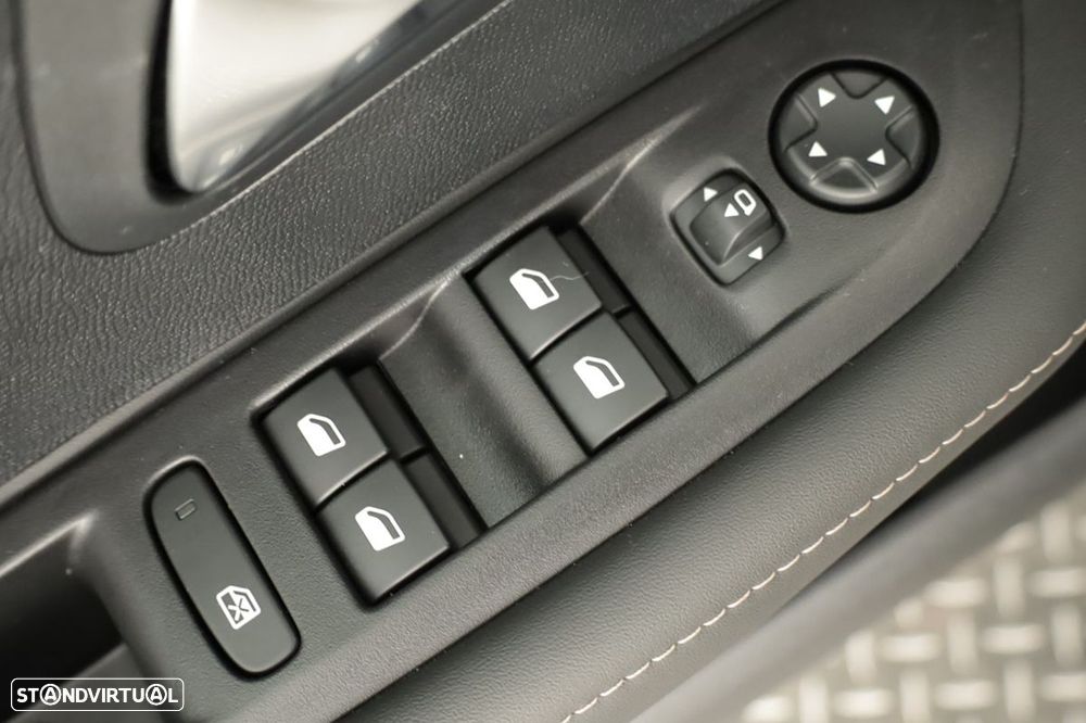 Peugeot e-208 51 kWh Allure - 20