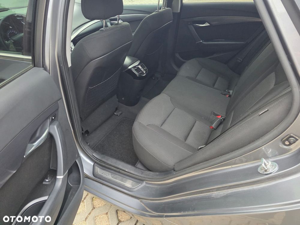 Hyundai i40 1.7 CRDi Comfort + - 13