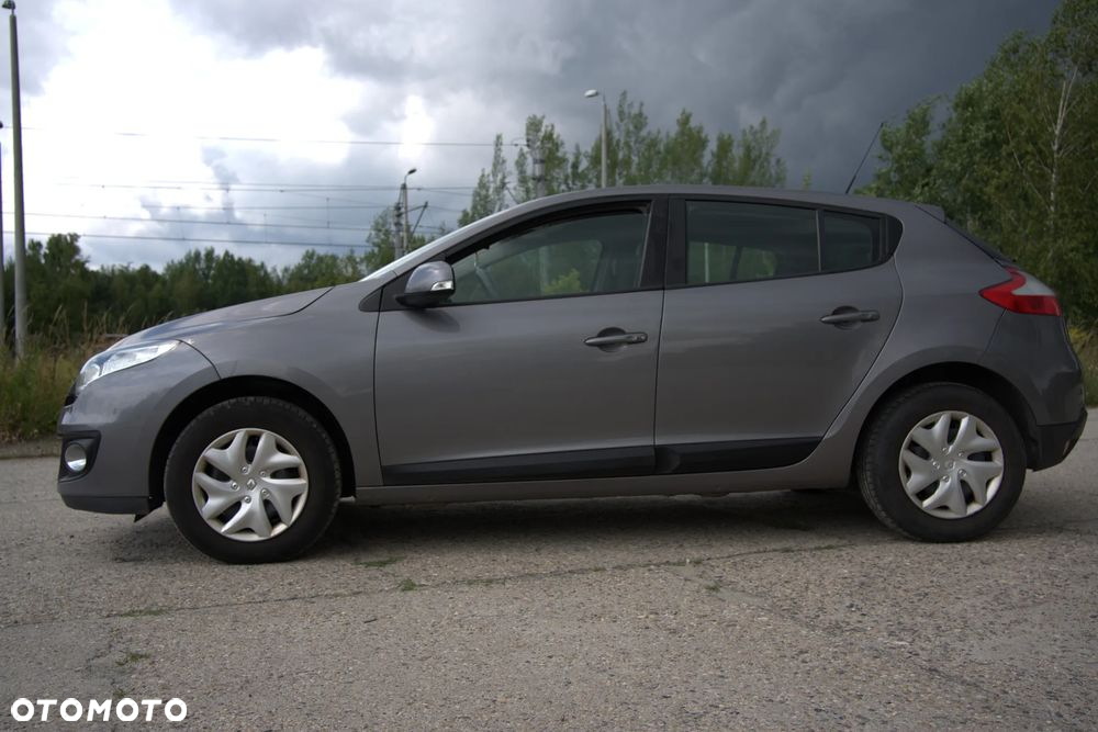 Renault Megane 1.6 16V Generation - 10