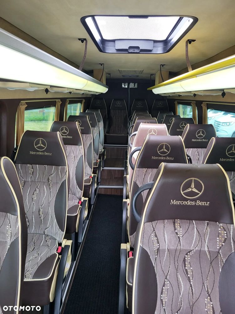 Mercedes-Benz Sprinter 519 CDI 24 miejsca + 4 stojące - 13