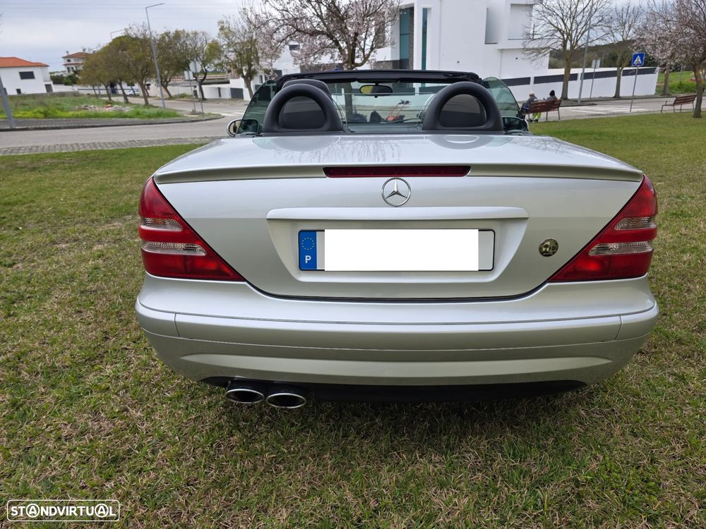 Mercedes-Benz SLK 32 AMG - 32