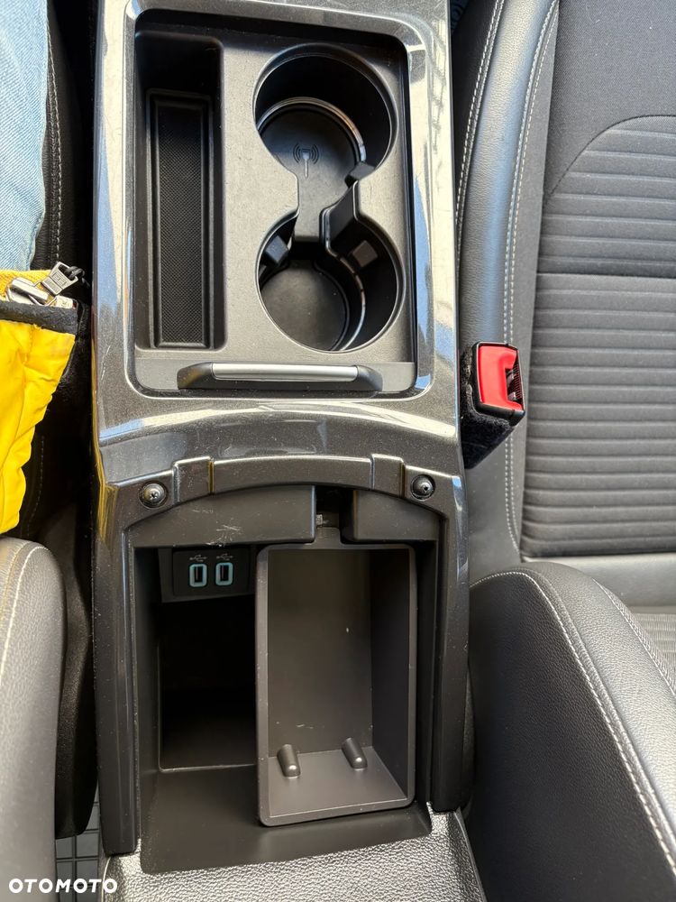 Ford Kuga 1.5 TDCi 2x4 Cool & Connect - 19