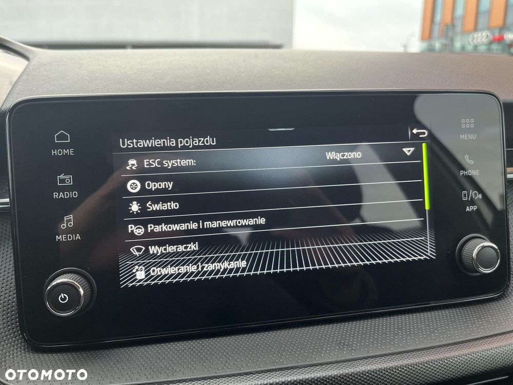 Skoda Fabia 1.0 Essence - 26