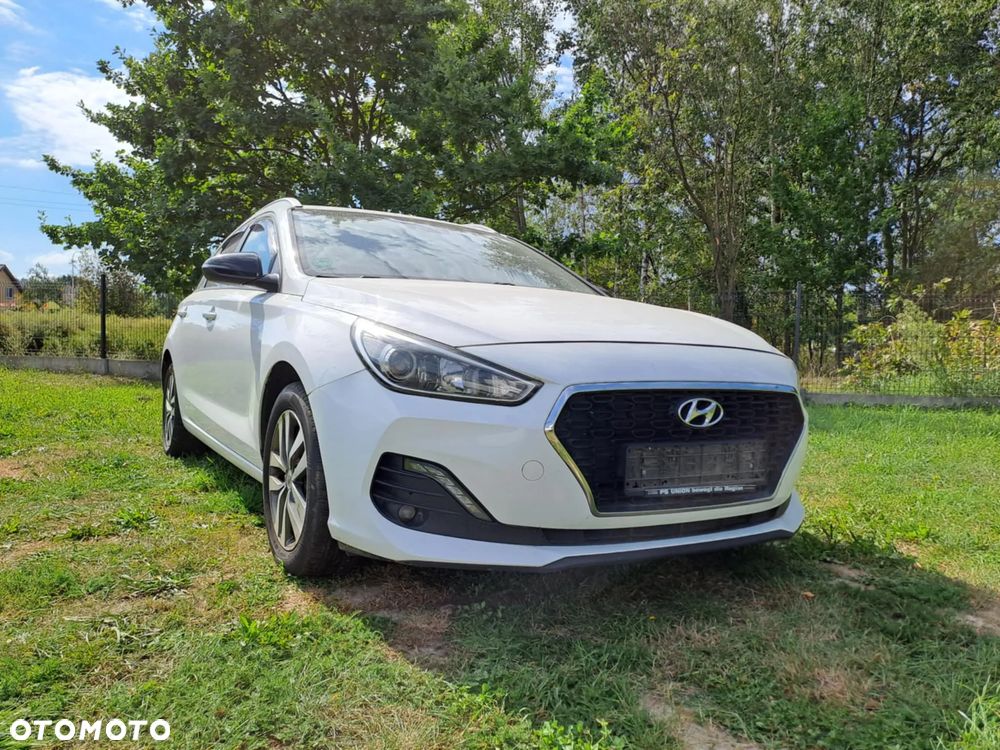 Hyundai i30 1.4 T-GDI Comfort DCT - 2