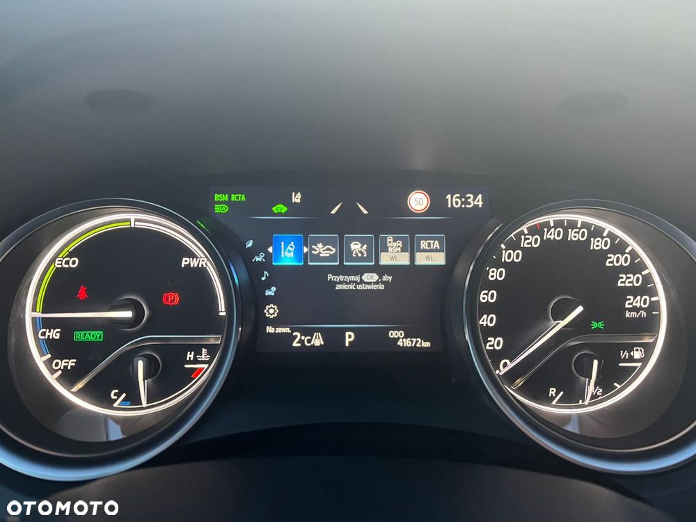 Toyota Camry 2.5 Hybrid Executive CVT - 17