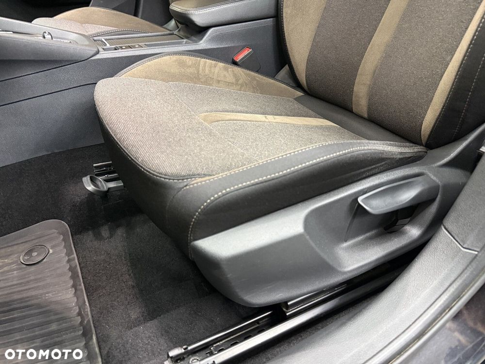 Skoda Octavia 2.0 TDI 4x4 Scout DSG - 32