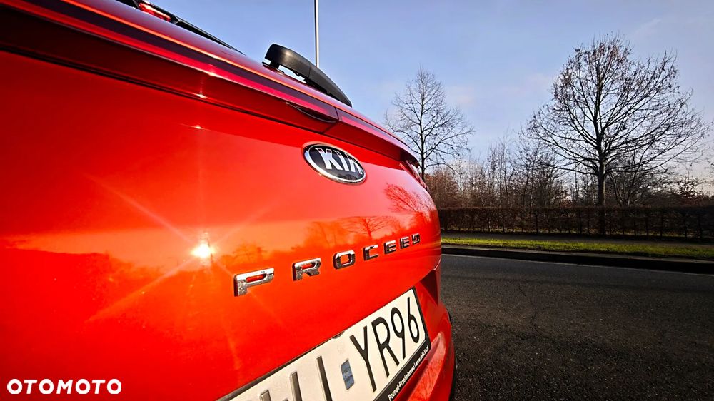 Kia ProCeed 1.6 T-GDI DCT7 OPF GT - 16