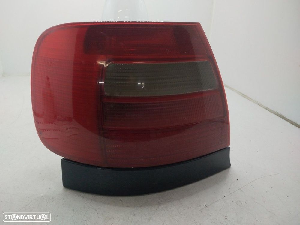 Farolim Stop Esq Audi A4 (8D2, B5) - 2