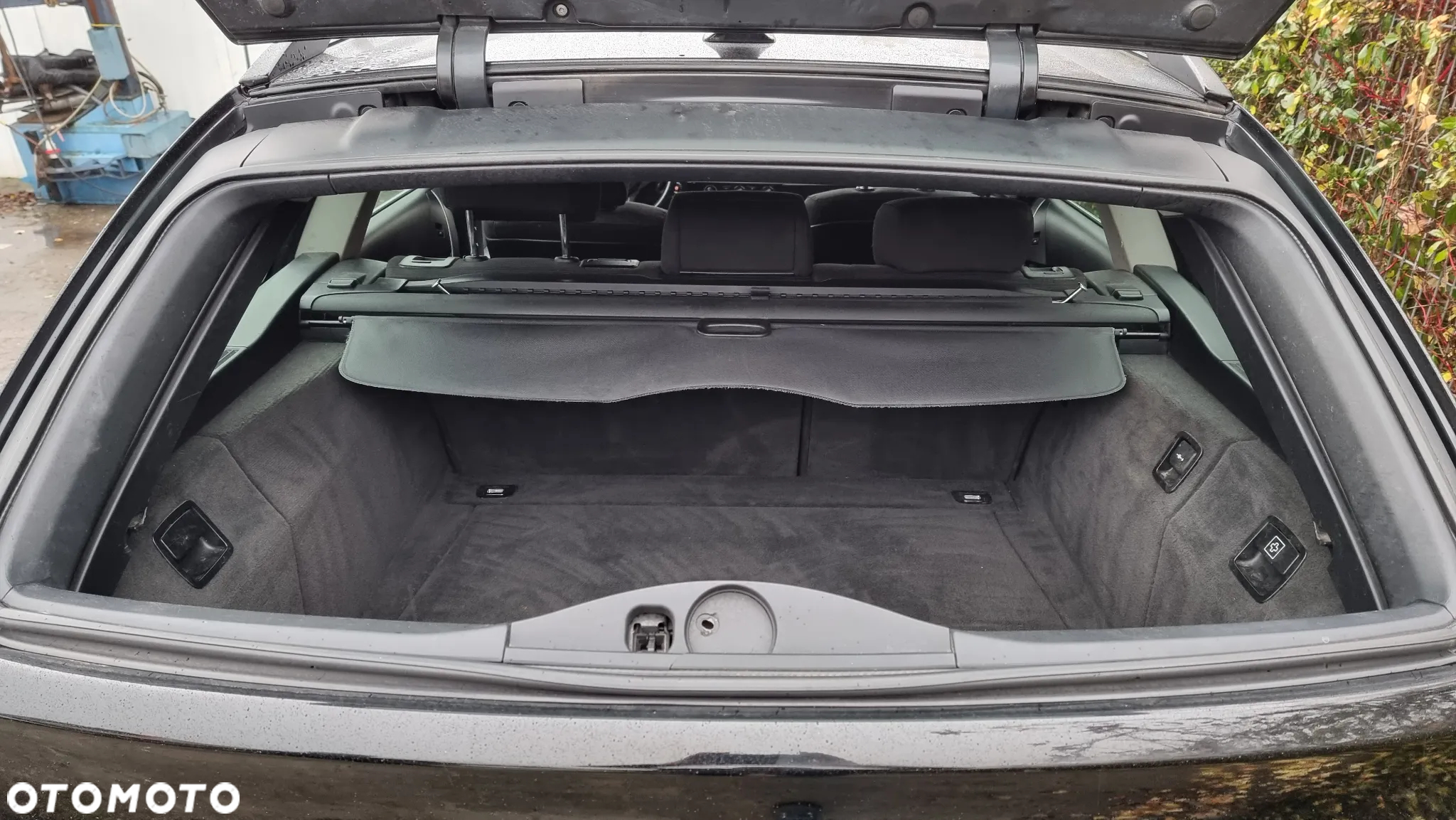 BMW Seria 5 525d - 13