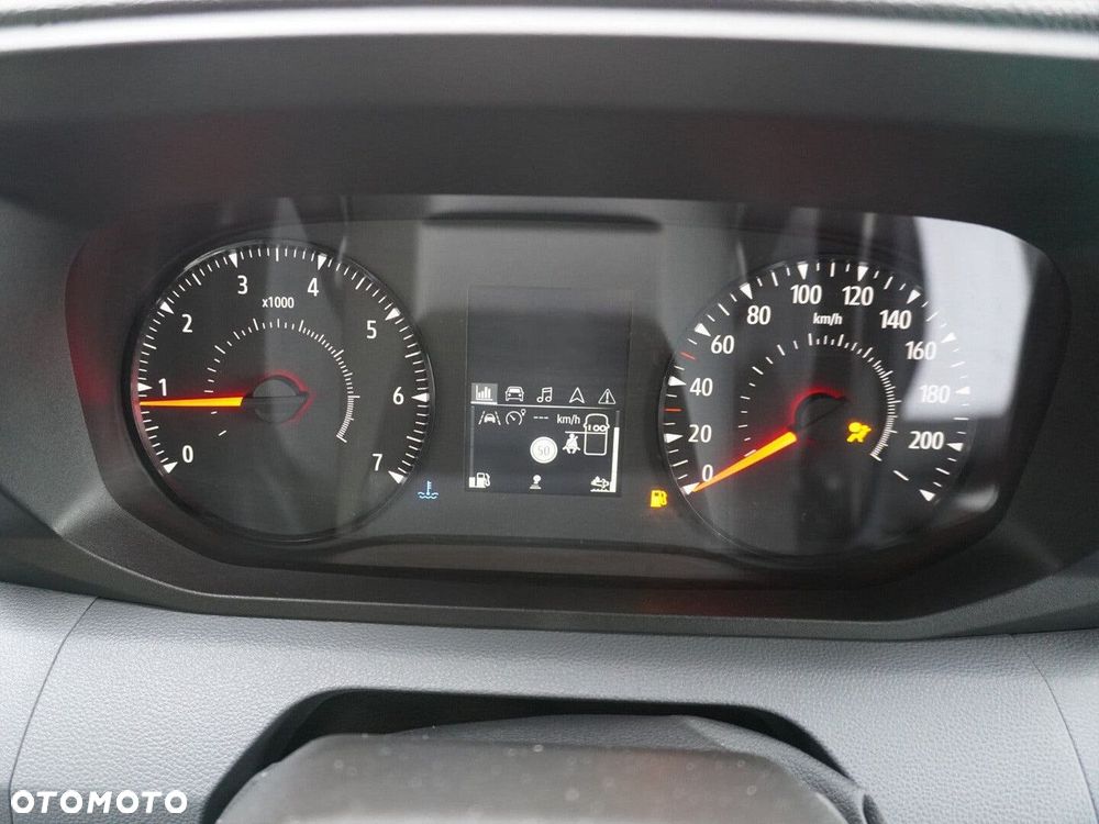 Renault Master Furgon EXTRA L2H2 2.0 130KM FWD - 11