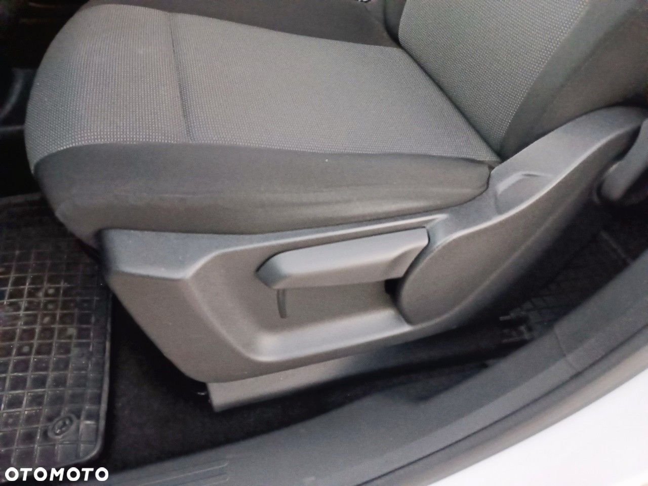 Peugeot Rifter 1.5 BlueHDI Active Pack S&S - 14