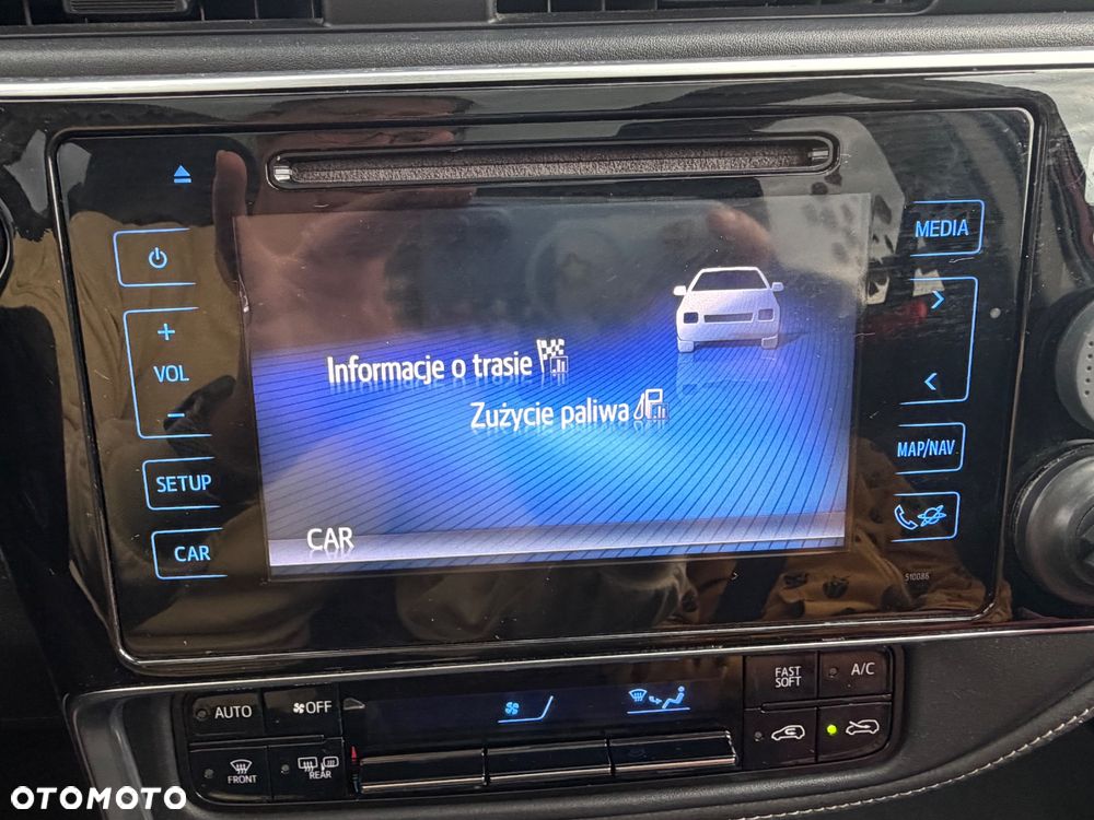 Toyota Auris 1.2 T Prestige - 3