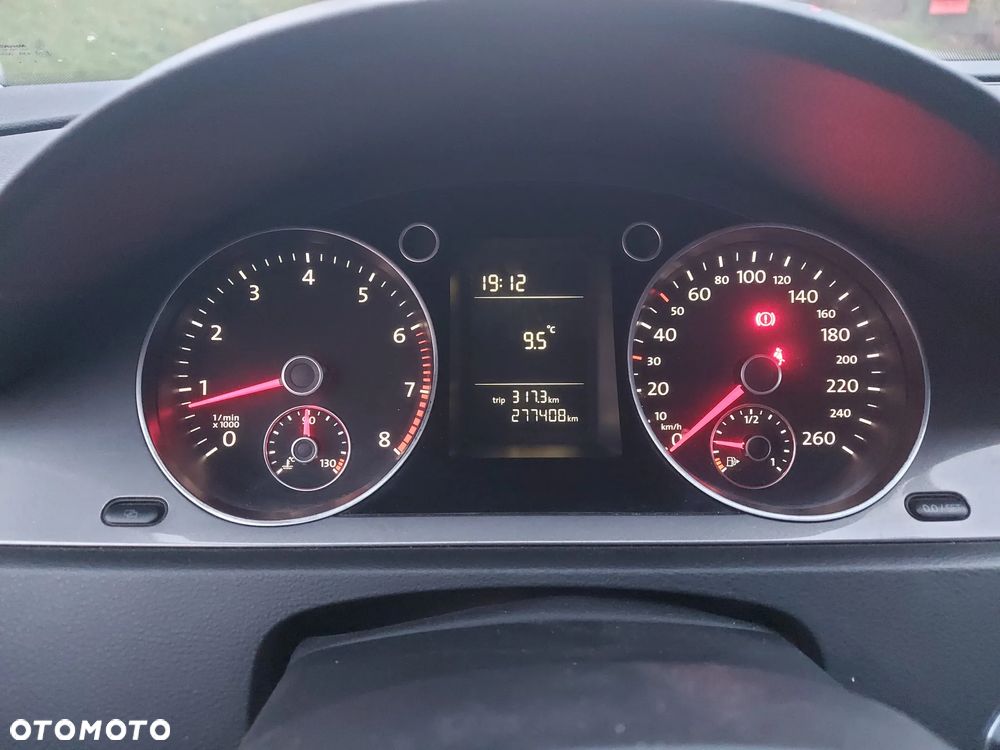 Volkswagen Passat 1.8 TSI Trendline - 2