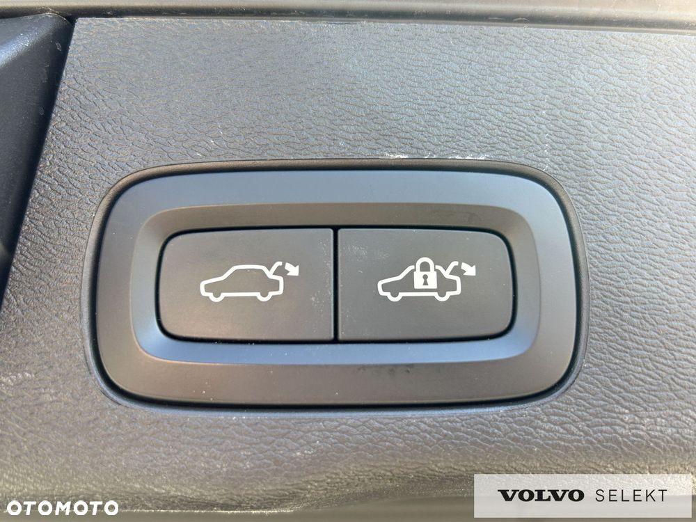 Volvo XC 60 - 24