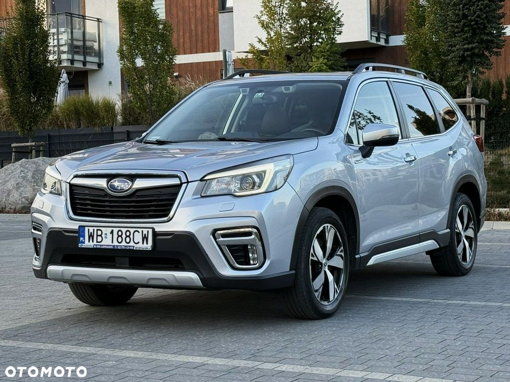 Subaru Forester 2.0i-L Platinum (EyeSight) Lineartronic - 1