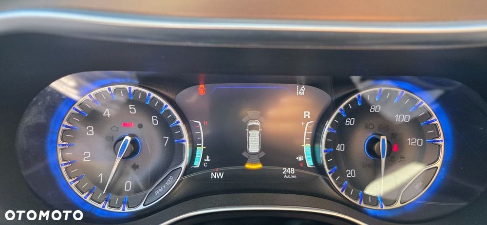 Chrysler Pacifica - 18