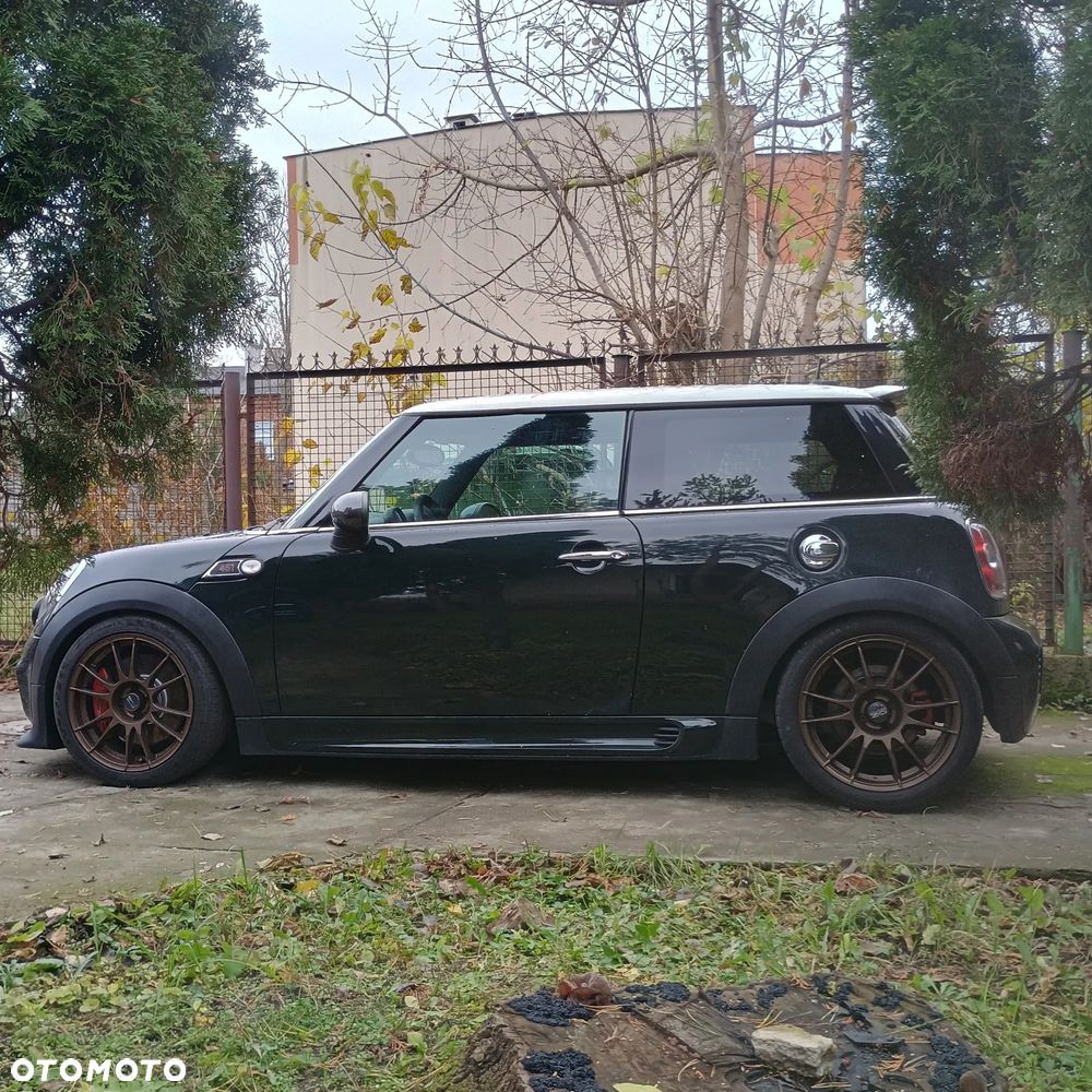 MINI Cooper John Works - 4