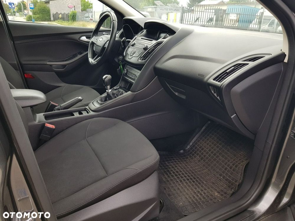 Ford Focus - 15