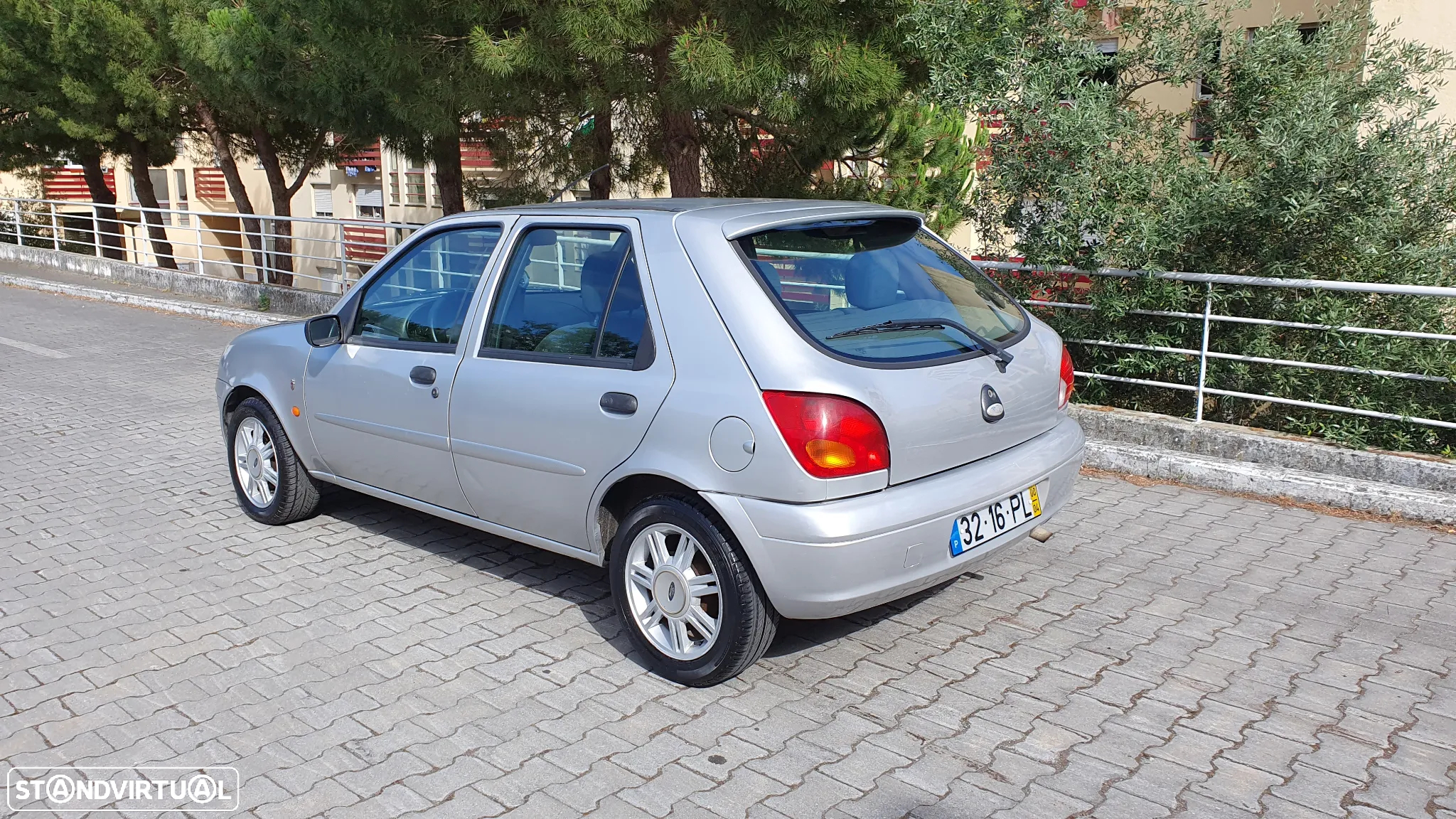 Ford Fiesta 1.25 Ghia - 4