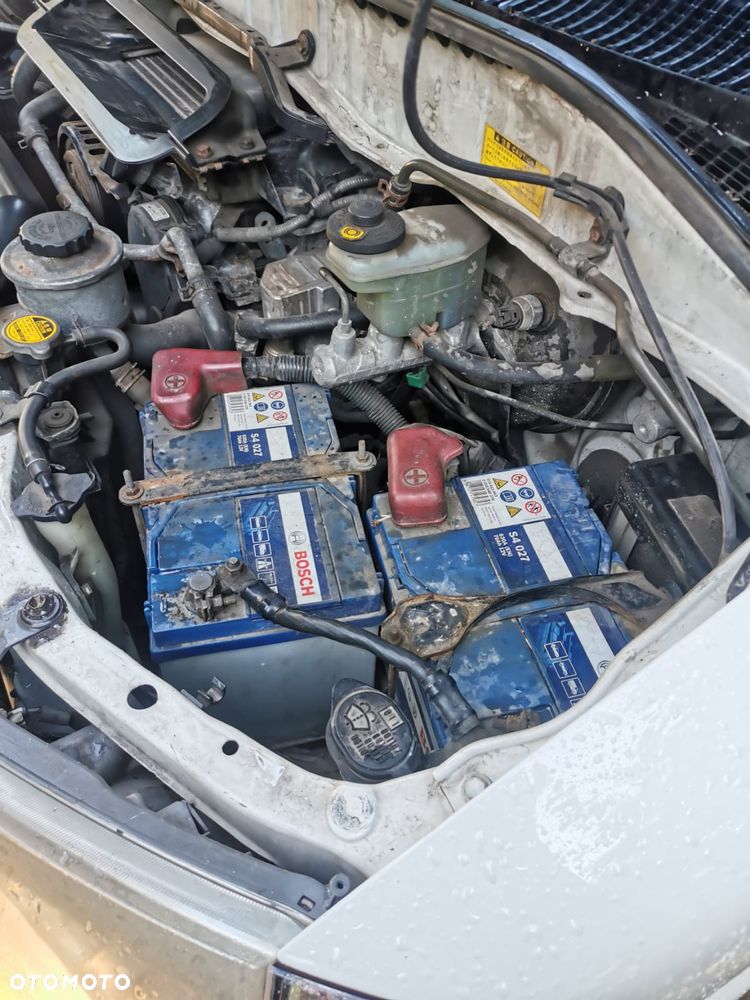 Toyota HIACE - 23