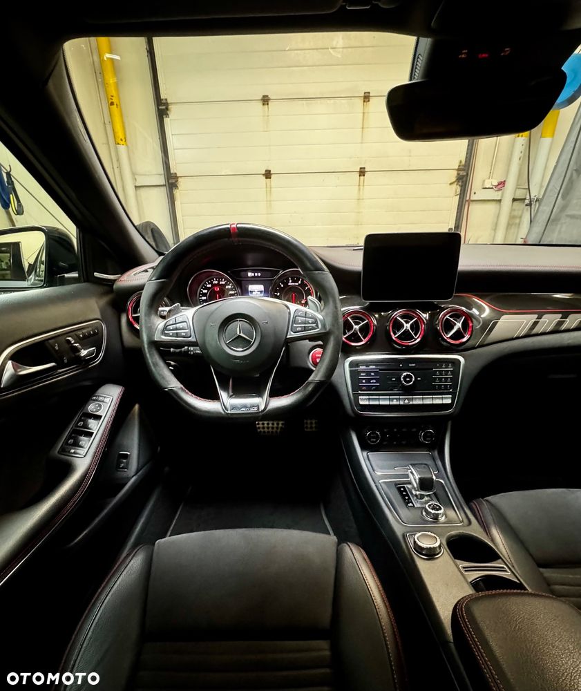 Mercedes-Benz GLA - 6