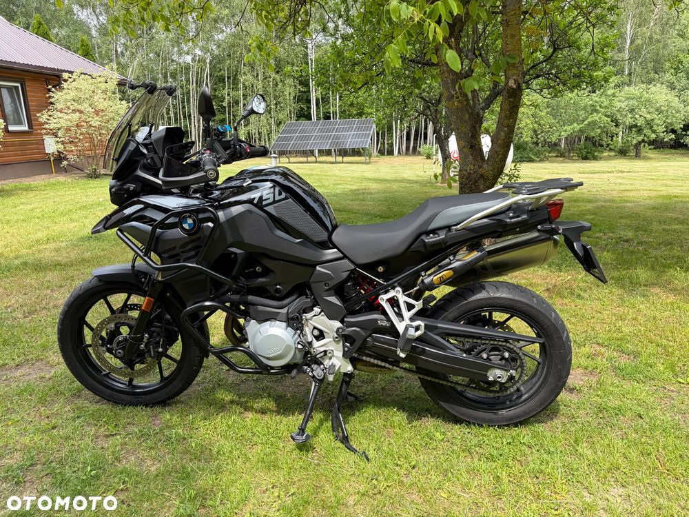 BMW F - 3