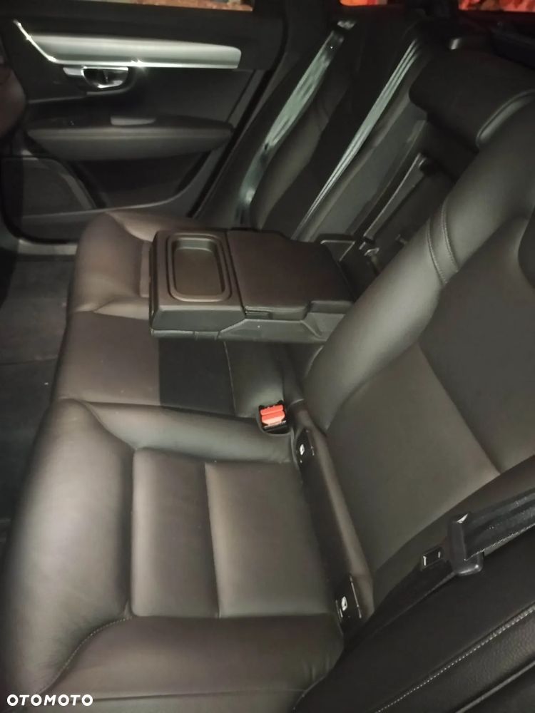 Volvo V90 D3 Momentum Pro - 18