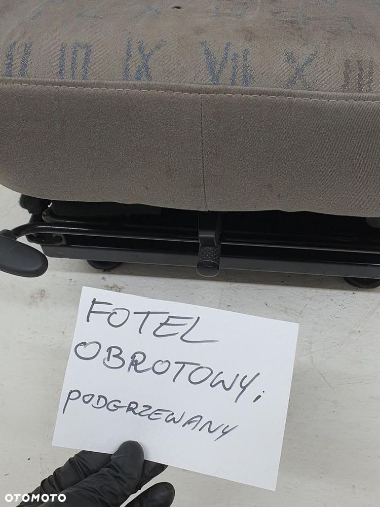 FOTEL OBROTOWY KAPITAŃSKI GRZANY LEWY PRZÓD KIEROWCY RENAULT TRAFIC II EURO - 15