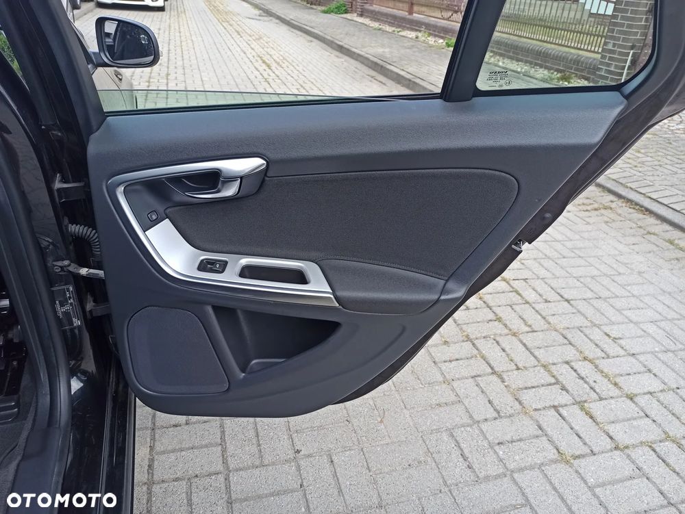 Volvo S60 D3 - 39