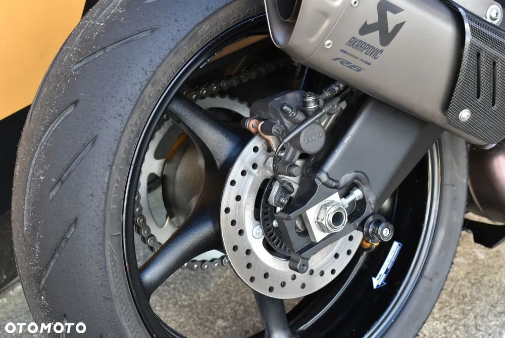 Yamaha R6 - 16