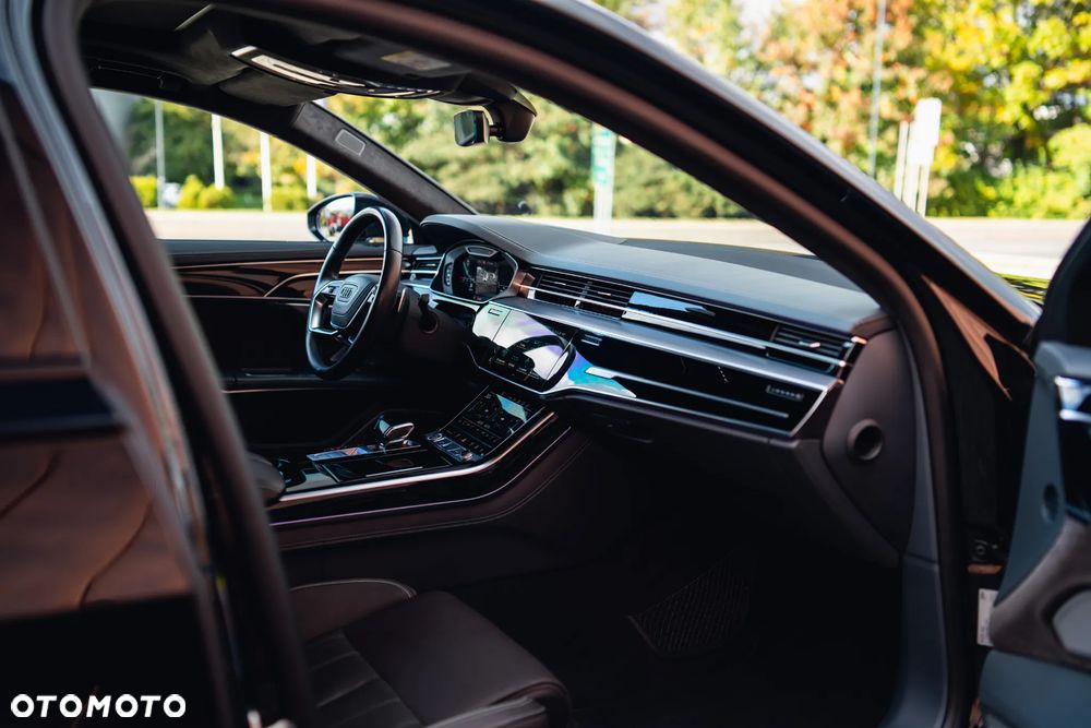 Audi A8 - 17