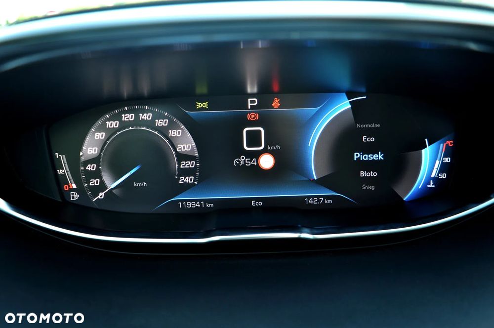 Peugeot 3008 1.2 PureTech Allure S&S EAT8 - 35