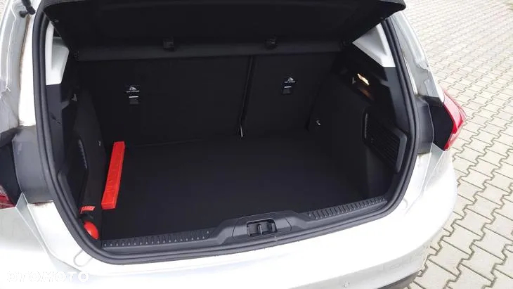 Ford Focus 1.0 EcoBoost Titanium - 28
