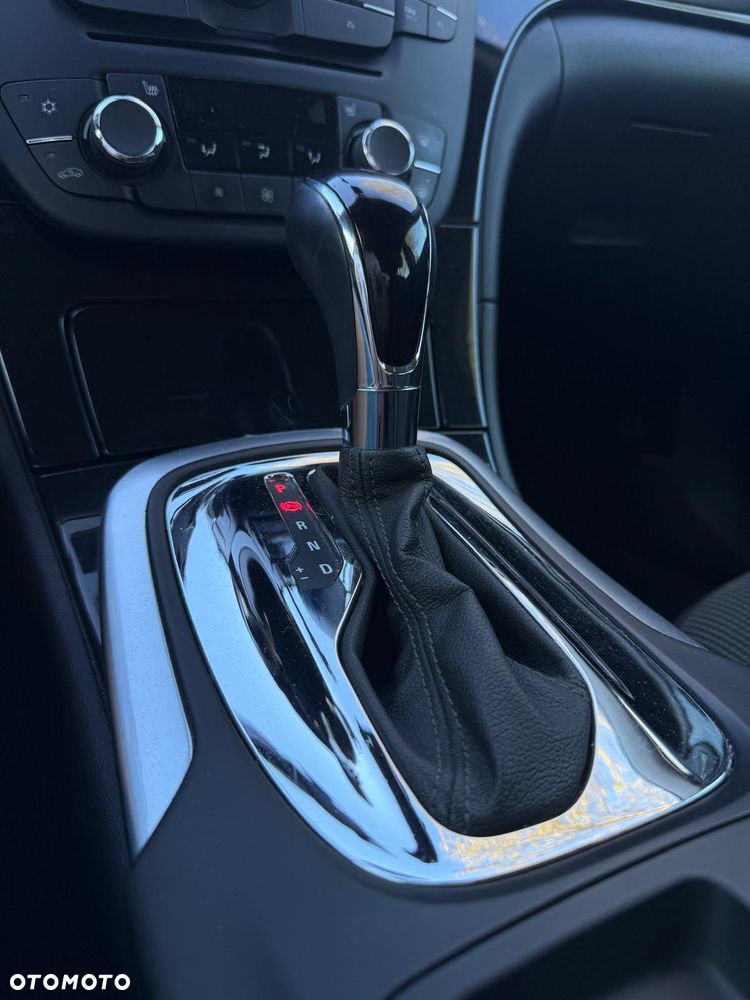 Opel Insignia 2.0 T Cosmo - 12