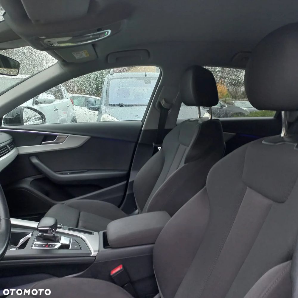 Audi A4 Limousine - 18