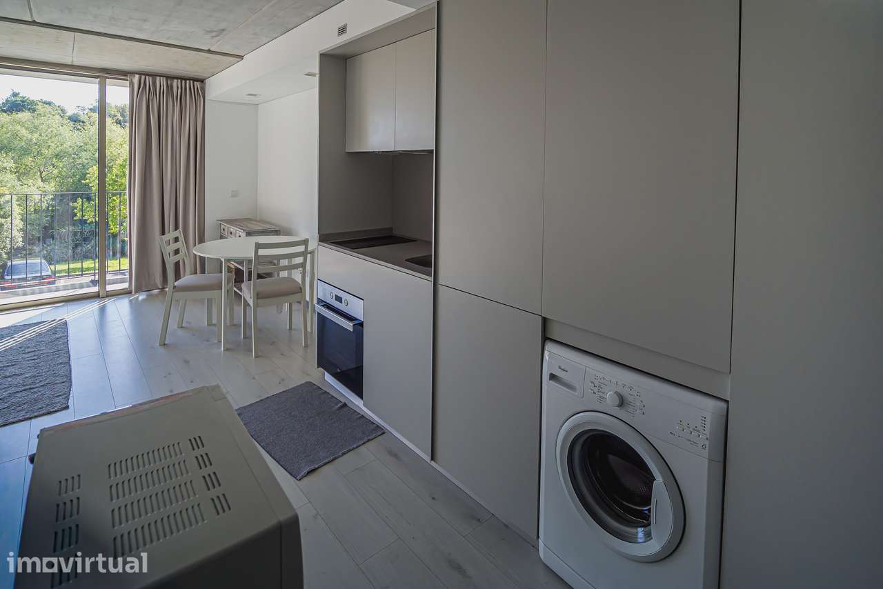 Apartamento T0 mobilado com lugar de garagem, Forca, Aveiro - Grande imagem: 2/20