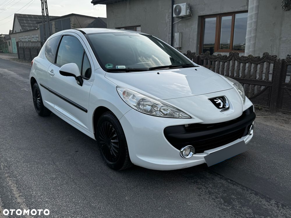 Peugeot 207 - 10