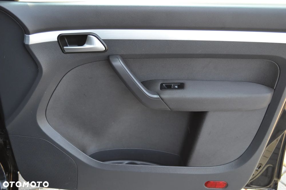 Volkswagen Touran 1.6 TDI DPF Cup - 32