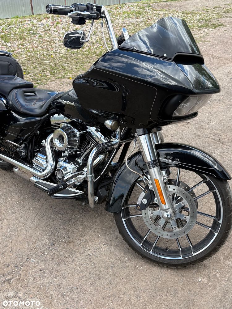Harley-Davidson Touring Road Glide - 6